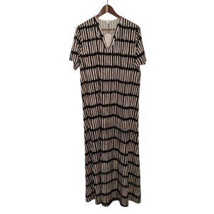 Womens XL Black & White Maxi Dress With Geometric Pattern